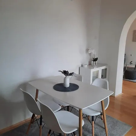 Jakovcevic Apartmán *